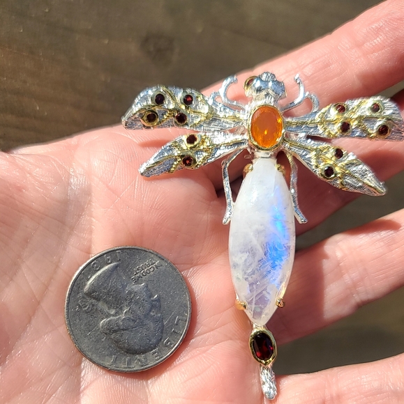 Gorgeous Moonstone Dragonfly Sterling brooch w/Opal & Garnet accents - Picture 7 of 9